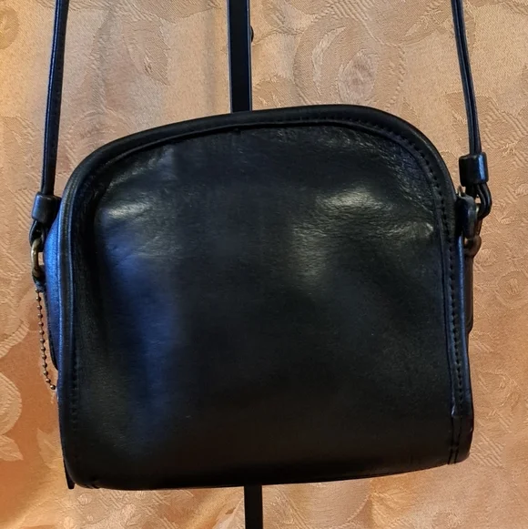 Coach Vintage Abbie Black Leather Crossbody Bag 9017 - Picture 2 of 6